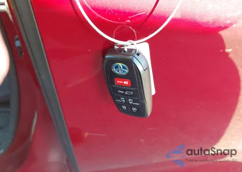 2021 Toyota Sienna Xle from USA, damaged, VIN 5TDJSKFC2MS026694